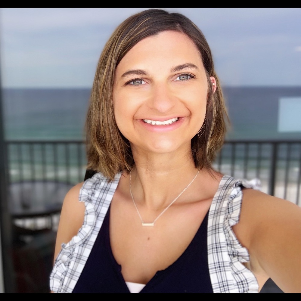 Meet your Posher, Cynthia